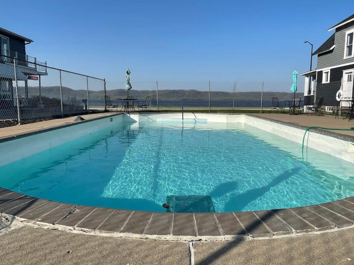 Lake City Poolside Double Rooms מראה חיצוני תמונה