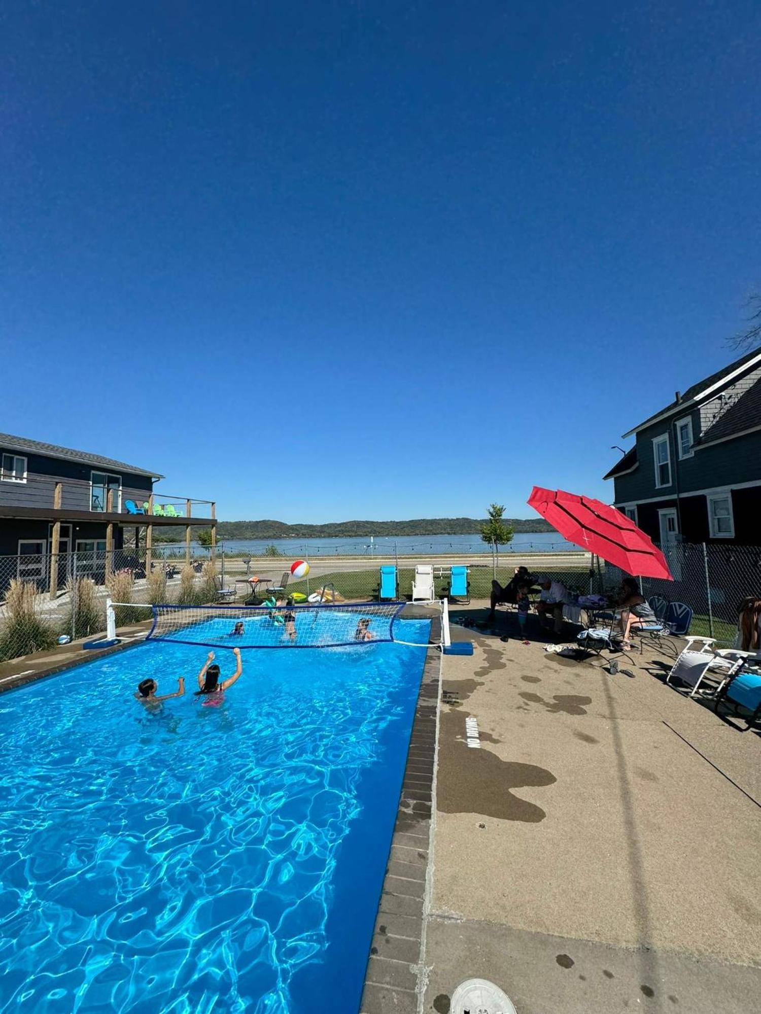 Lake City Poolside Double Rooms מראה חיצוני תמונה